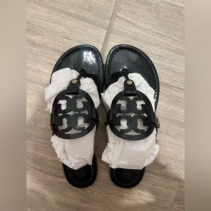 Black glossy Tory Burches!!